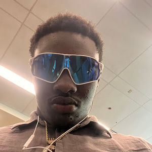 Meet your Posher, Christopher